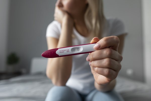 Kürtaj Nedir? Türleri, Riskleri ve İyileşme Süreci